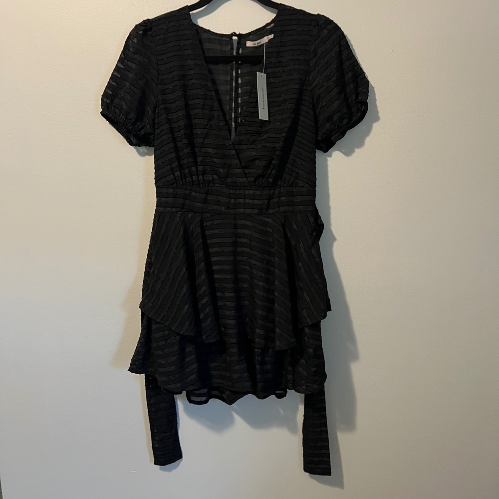 Francescas Mi Ami Kelsie Black Striped Tiered Ruffle Skort Romper NWT Small - Picture 4 of 15